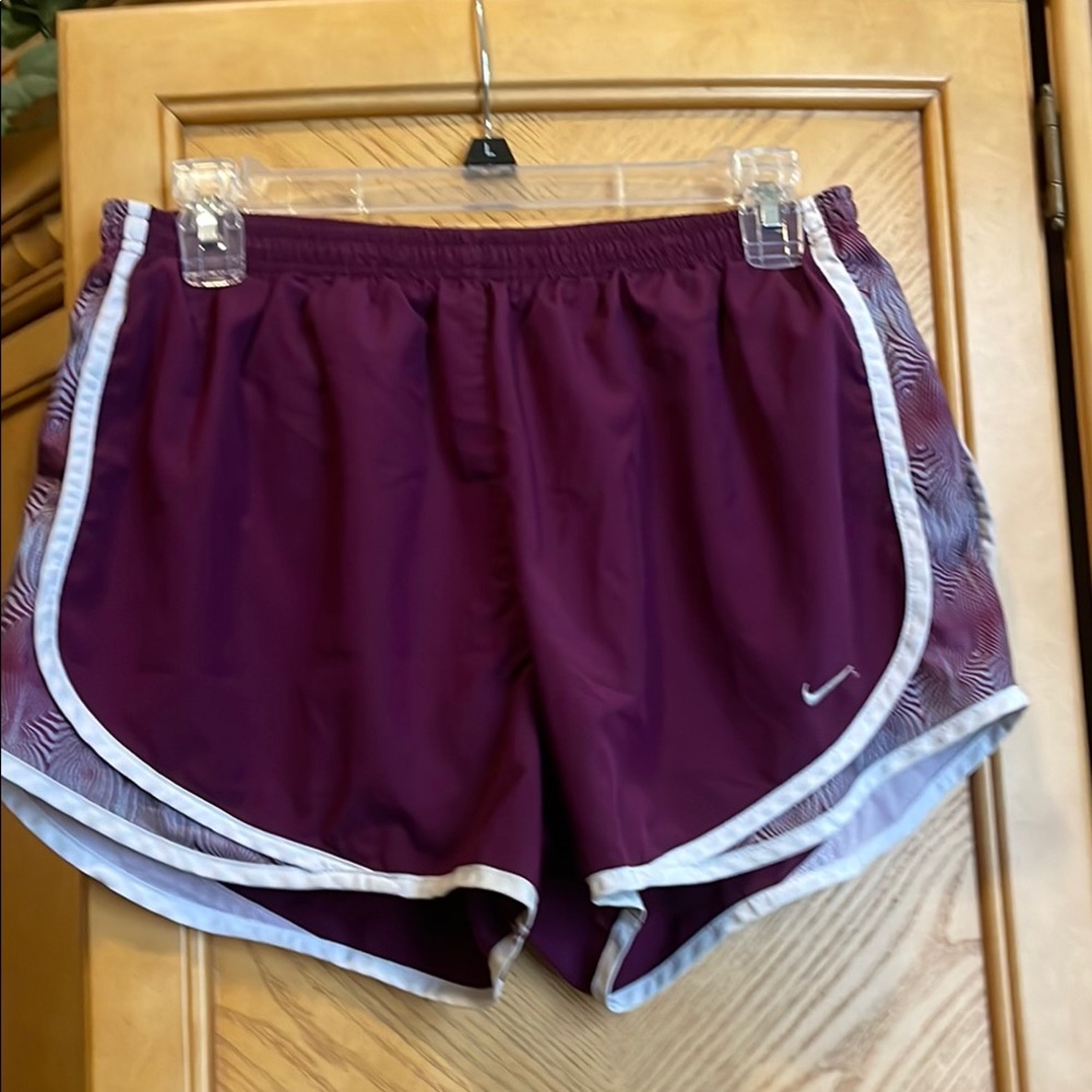 Nike Purple Athletic Shorts Dri-FIT Style size large